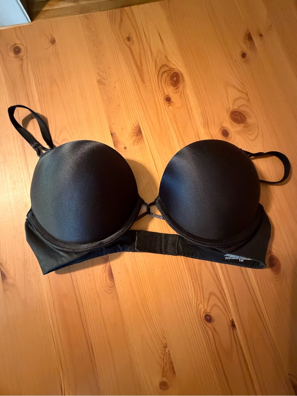 2013 Victorias Secret Bombshell Plunge Bra 34B Black Satin Strappy Push Up 2 Cup